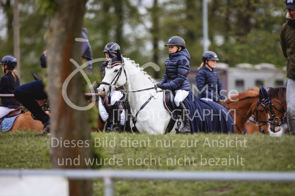 240426_Olfen-Vinnum_PonyTrophy-311 | Deine schönsten Turniermomente als professionelle Fotos! Entdecke hochwertige Pferdesport-Fotografie im Online-Shop. Jetzt Fotos finden & bestellen!