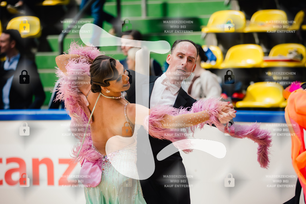 Hessen Tanzt WDSF Open Senior I Standard 4th (38) Christian Platz _ Anja Platz (TSC Nordlicht Rostock)-2025-05-17-7328 | Webshop for digital downloads and prints of dance sport, event & show photographer Julian Link - Realisiert mit Pictrs.com