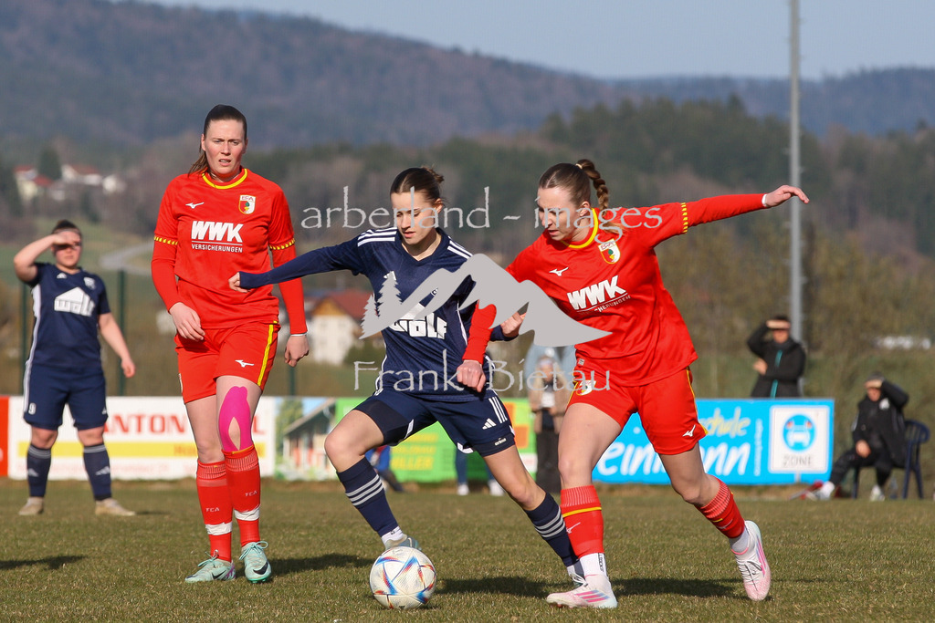 993T6024 | mitte, Leonie Knötig