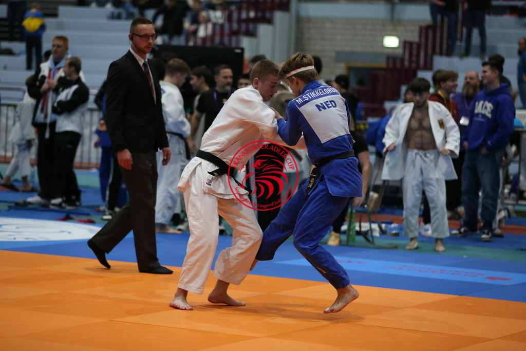 AT3Y2459 | Fotos vom Adler Cup - Pictures from Adler Cup

Hier findet Ihr alle Eindrücke und großen Momente der Adler Cup Wochenenden. Here you will find all impressions and great moments of the Adler Cup weekends. - Realisiert mit Pictrs.com