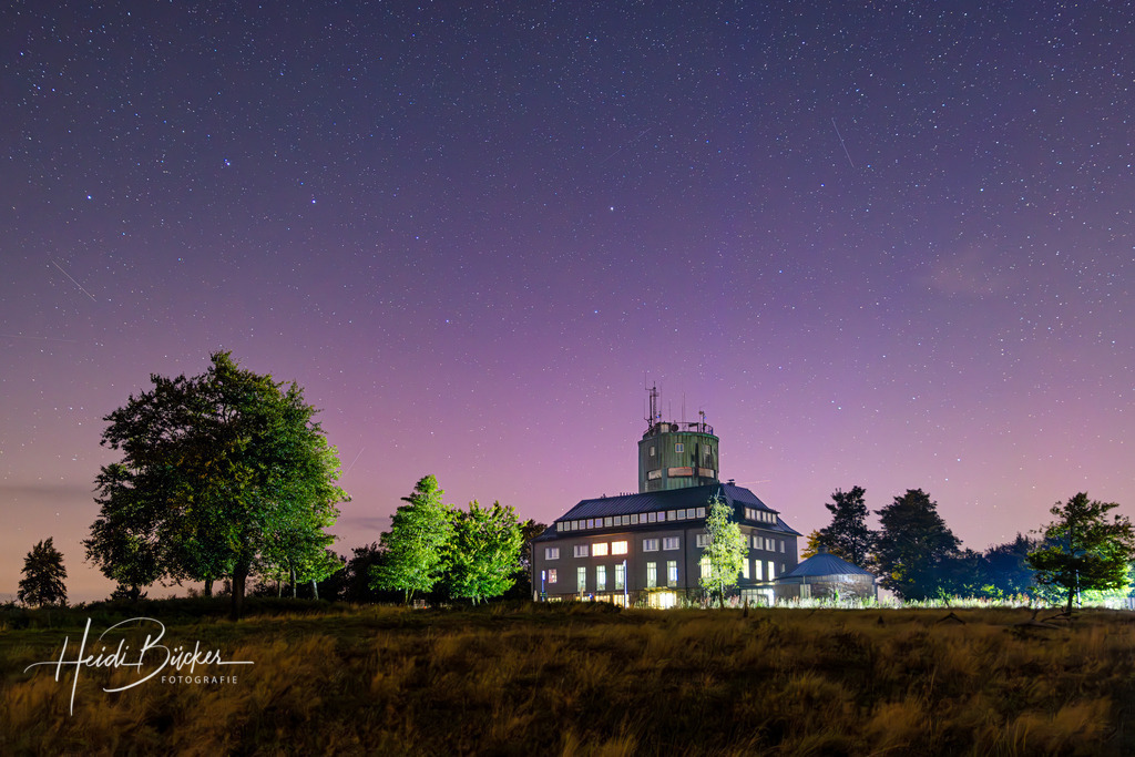Schwaches Polarlicht über dem Kahlen Asten | Schwaches Polarlicht über dem Kahlen Asten - Realisiert mit Pictrs.com