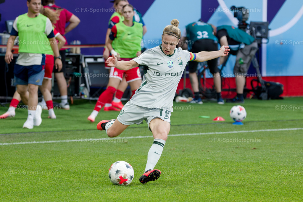 Supercup-Frauen-Bayern-Muenchen-vs-VfL-Wolfsburg 039 | Sportfotos und Eventgalerien von FX-Sportfotografie. Bilder von Fußball, Vereinsveranstaltungen und Events direkt ansehen und als Download bestellen. - Realisiert mit Pictrs.com