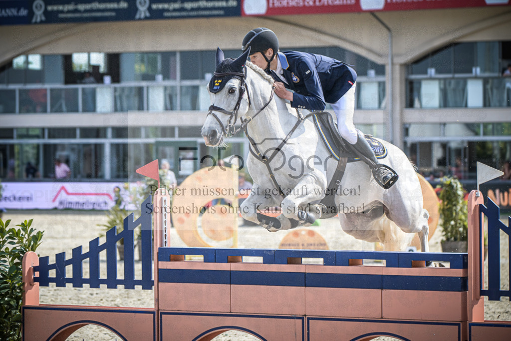DOS_1056 | Entdecke hochwertige Reitturnierfotos von Foto Oger. Professionell, emotional und authentisch – jetzt Lieblingsmomente im Shop bestellen.Deutschlandweite Turnierfotografie. - Realisiert mit Pictrs.com