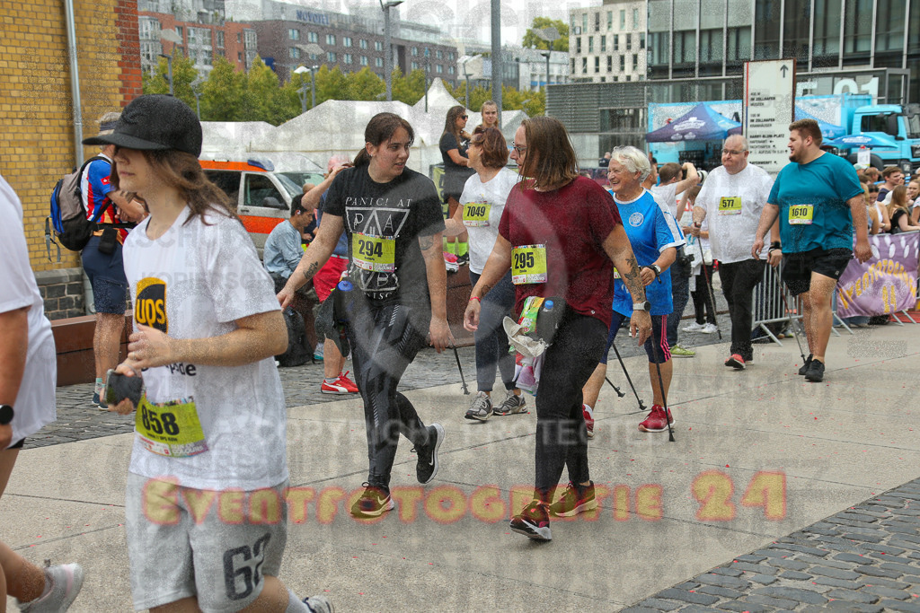250920_1302_EX1_3912 | Sportfotografie im Rhein-Sieg Kreis, Köln, Bonn, NRW, Rheinland Pfalz, Hessen, etc. Unser Tätigkeitsfeld umfasst den Laufsport vom Volkslauf über den Marathon, Duathlon, Triathon bis zum Ultralauf wie Kölnpfad Ultra oder Schindertrail.