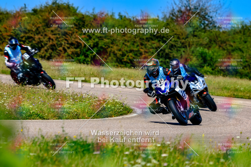 044-3099 | Hier findet Ihr Bilder von Touristenfahrten auf der Nürburgring Nordschleife oder von anderen Veranstaltungen die ich besucht habe. Viel Spass beim Durch Schauen 