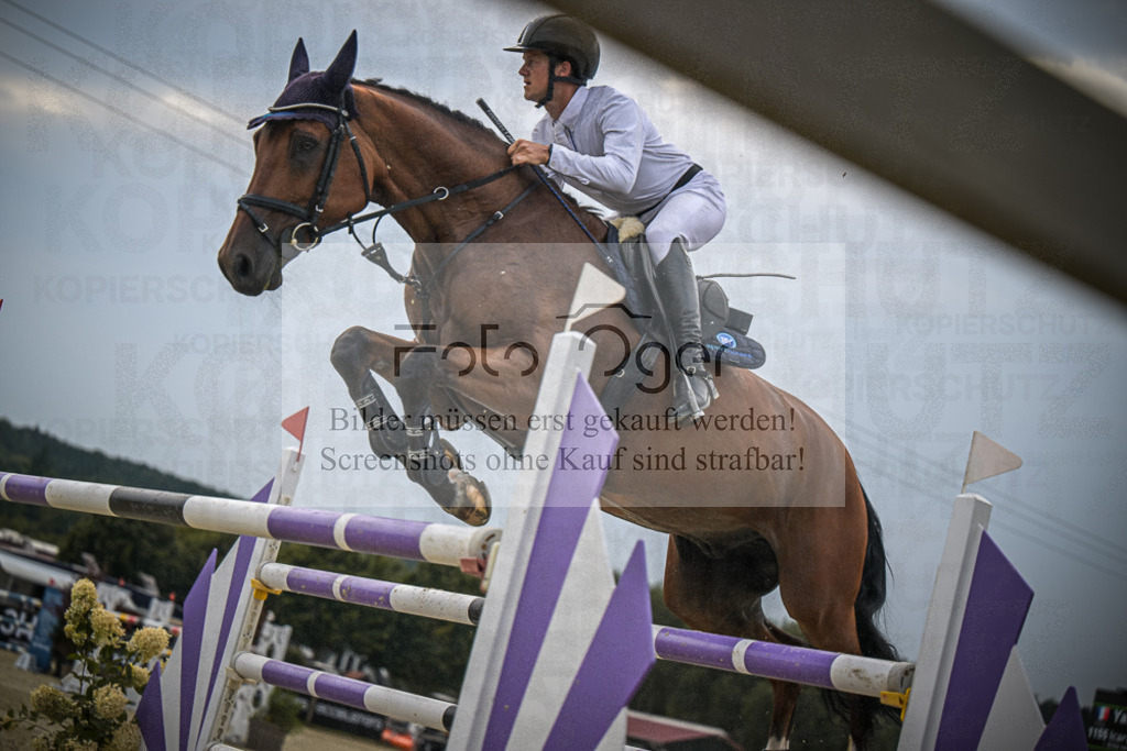 DOS_1723 | Entdecke hochwertige Reitturnierfotos von Foto Oger. Professionell, emotional und authentisch – jetzt Lieblingsmomente im Shop bestellen.Deutschlandweite Turnierfotografie. - Realisiert mit Pictrs.com