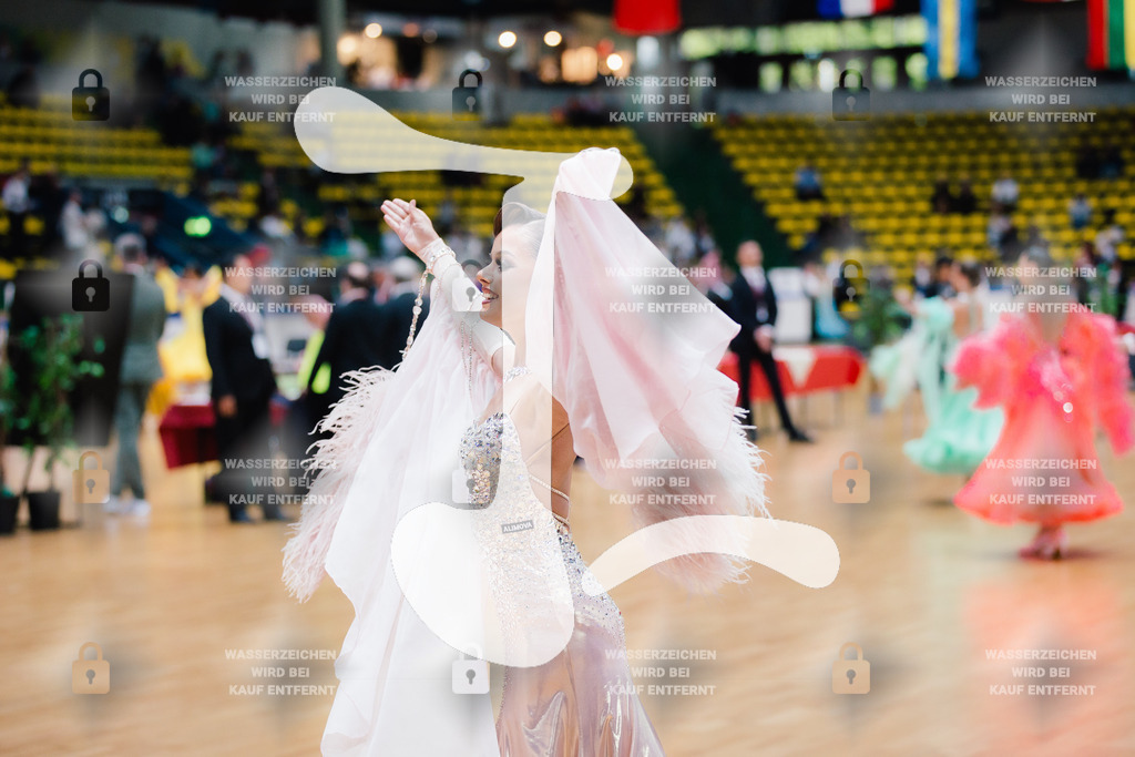 Hessen Tanzt WDSF Open Junior II Standard 5th (217) Vitalii Karnaukhov _ Elizaveta Beloedova (TC Rot-Weiß Leipzig)-2025-05-17-7845 | Webshop for digital downloads and prints of dance sport, event & show photographer Julian Link - Realisiert mit Pictrs.com