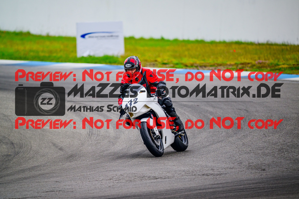 MaZZes_FotoMatrix_240614_6007705_0928 | GELB