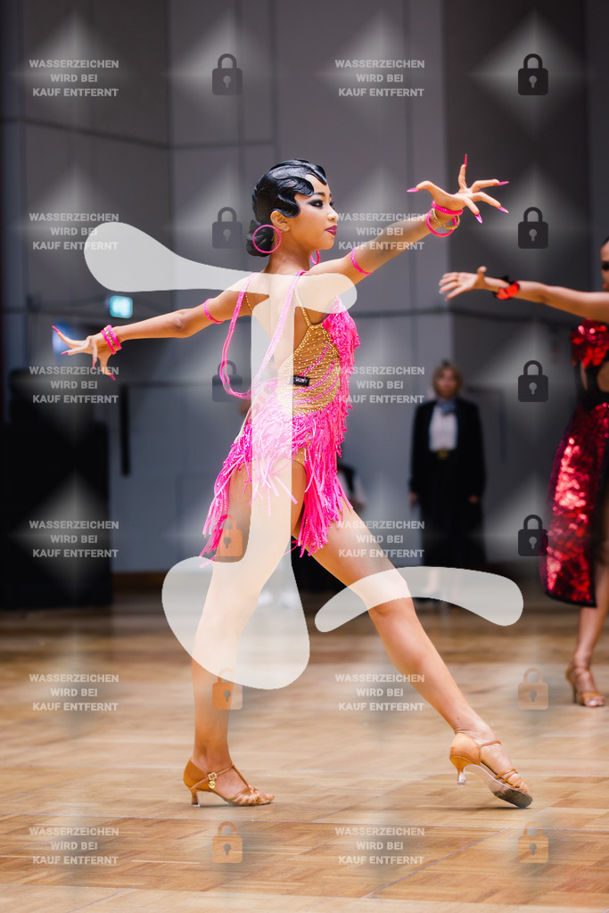 GOC 2025 - WDSF Solo Junior II Latin Female - 2025-08-21-8044 | Webshop for digital downloads and prints of dance sport, event & show photographer Julian Link - Realisiert mit Pictrs.com
