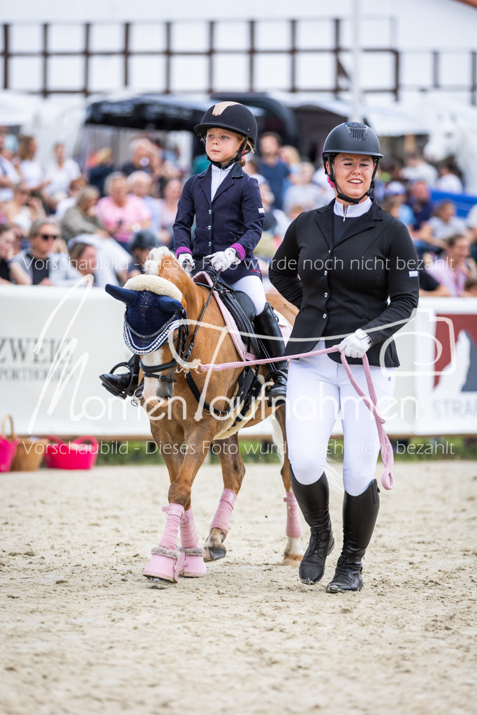BHO-Führzügel2-010 | MomenTaufnahmen Pferdesportfotos