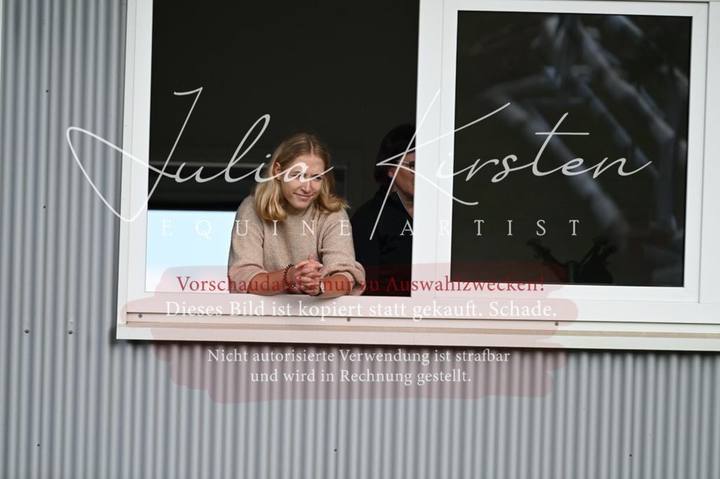 DSC_7640 | Pferde- und Turnierfotografie in Westsachsen. Pferdeportraits, Auftragszeichnungen und intuitive Kunst.