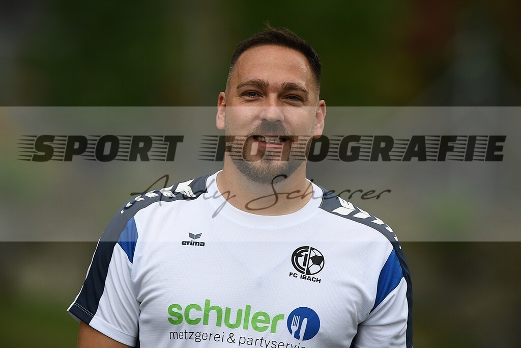 D5S_4998 | Kaufen Sie Sportbilder im Onlineshop von Andy Scherrer Sportfotografie. Faszinierende Bilder von Sportevents aus der ganzen Schweiz. Fussball, Frauenfussball, Unihockey, Handball, Schwingen und weiteren Sportarten. - Realisiert mit Pictrs.com