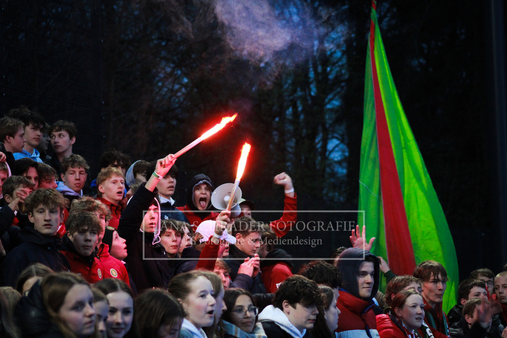 Hamburger Polo Club - Rot-Weiß Köln 31.03.23-12 | lanaschraderfotografie - Realisiert mit Pictrs.com