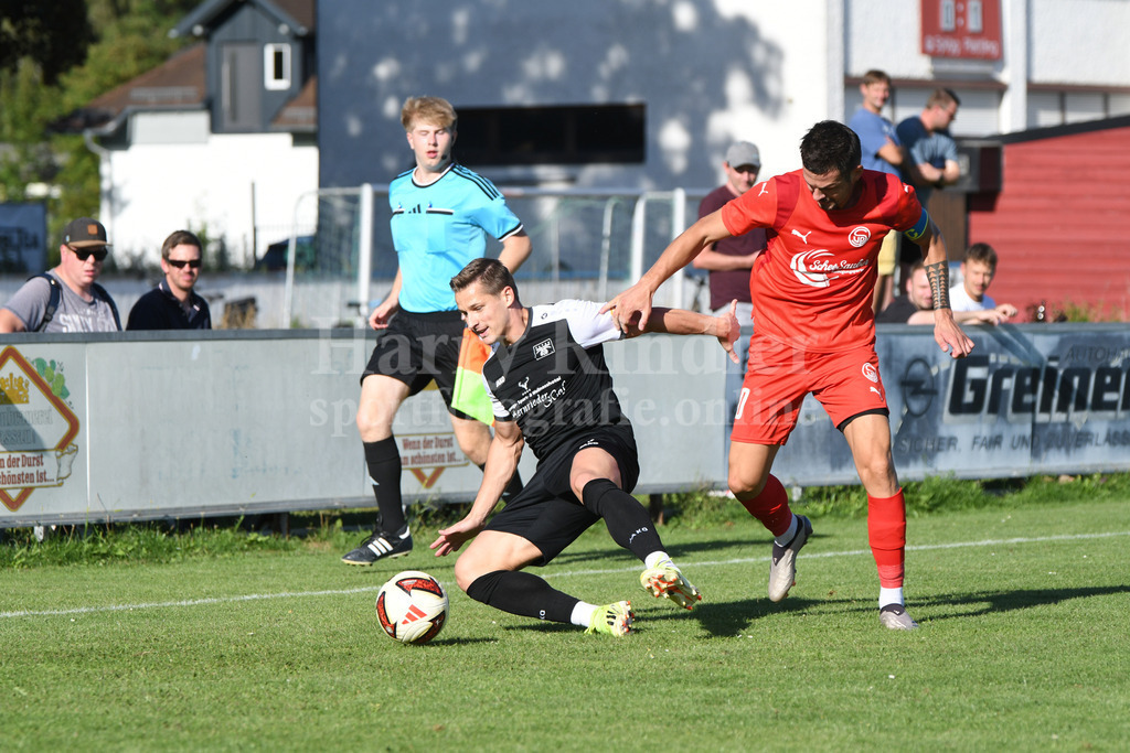 SpVgg Plattling : SpVgg GW Deggendorf | Ha-Ri; Sportfotografie Ha-Ri; Sporfotografie Harry Rindler; Sport Deggendorf; Sportbilder Deggendorf; Sportfotos Deggendorf; Sportfotos Niederbayern; Sportbilder Niederbayern; Amateursport Niederbayern; Bayern;  - Realisiert mit Pictrs.com