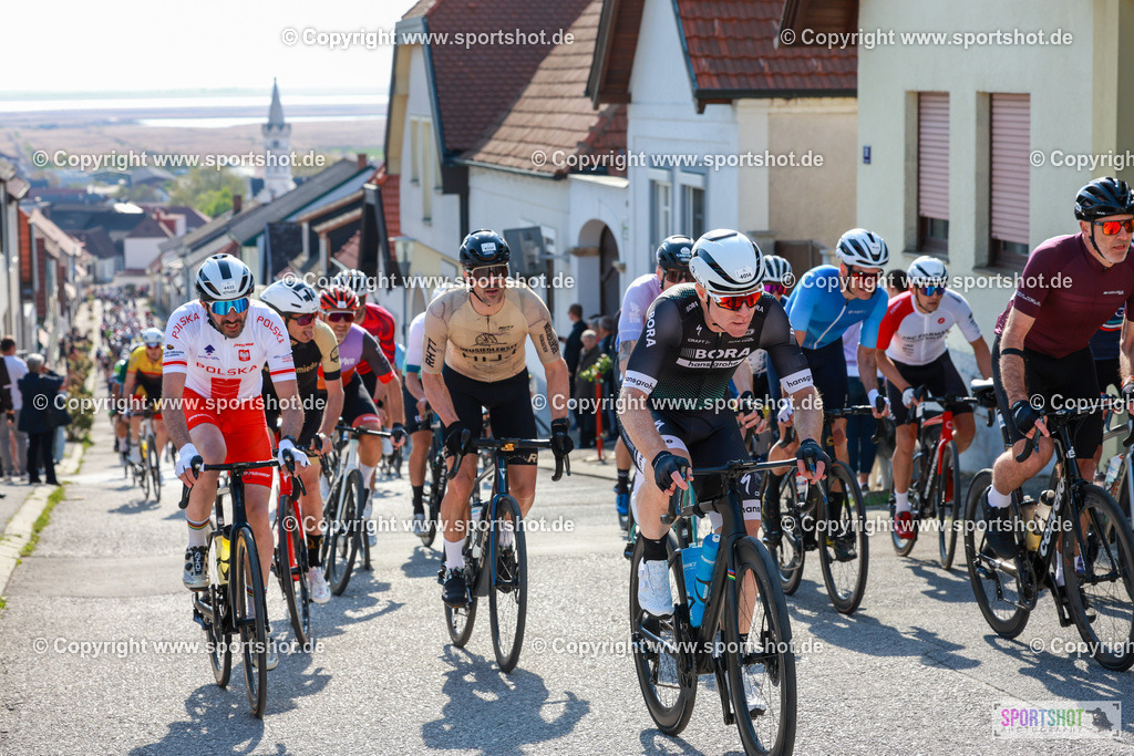 490_AR6_8934 | Neusiedlersee Radmarathon 2026@sportshot_your_pictrs #yourpictures#roadtowm2029 #nrm #neusiedlerseeradmarathon #neusiedlersee #neusiedlerseetourismus #burgenland #mörbisch #nrm26 #burgenlandtourismus #voglundco #poweredbyburgenlandtourismus #radsport #rad #marathon #ucigranfondo #visitburgenland #ucigranfondoworldseries