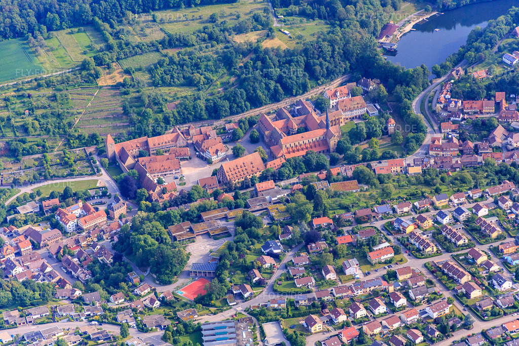 Luftbild: Kloster Maulbronn UNESCO Welterbe in Maulbronn im Bundesland Baden-Württemberg in Deutschland. – Foto: IMG_079930.jpg vom 31.05.2015 durch Werner Riehm/FLY-FOTO.de – Auflösung des Originals: 5472 x 3648 px – Kloster Maulbronn