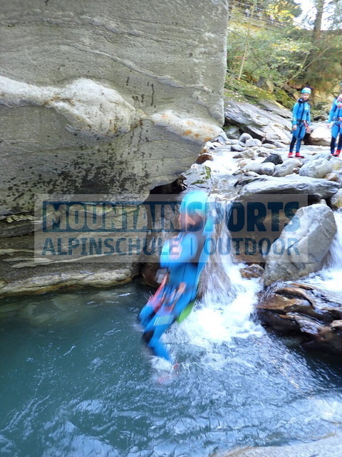 P9270005 | Bestelle die Bilder deines Berg- oder Wasser-Abenteuers mit Mountain Sports bequem von zu Hause aus direkt über unseren Online Fotoshop von pictrs.com. - Realisiert mit Pictrs.com