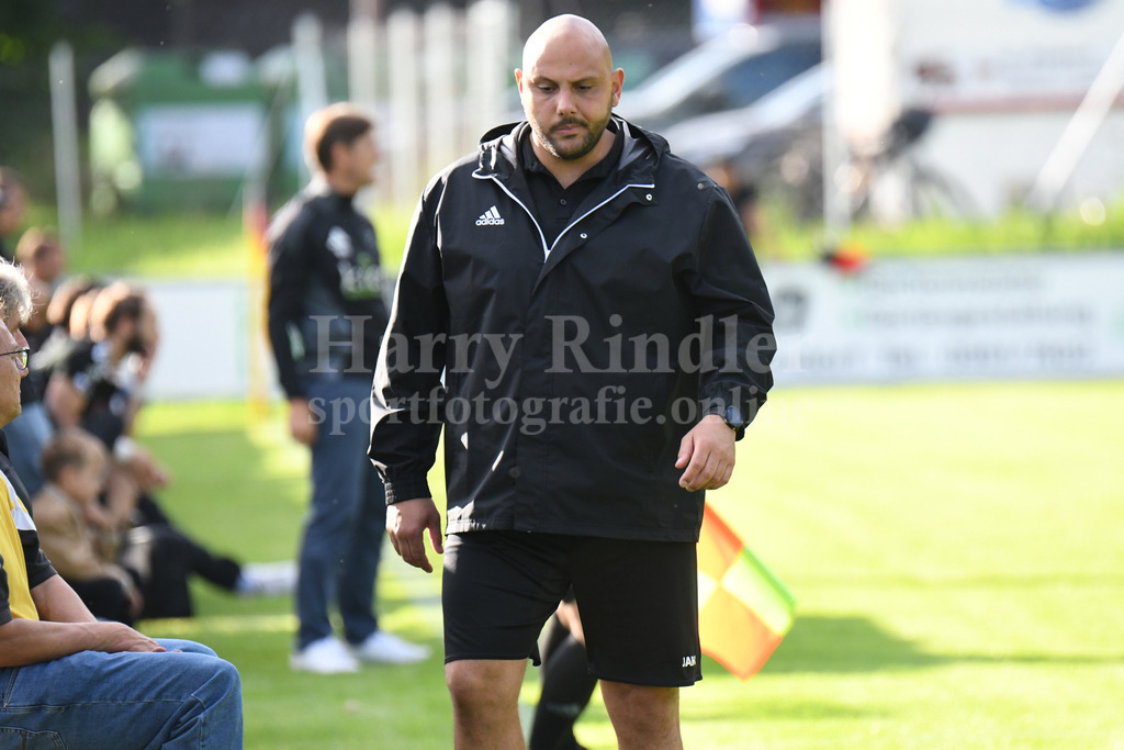  TSV Seebach : ASV Burglengenfeld | ASV Burglengenfeld Trainer Erkan Kara - Realisiert mit Pictrs.com