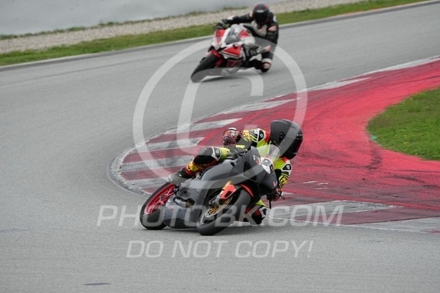 2024_10_27_PBK_32786 | Sportfotografie; SlowMotion; Video; Rennstrecke; Hafeneger; Speer; Racing; RSE; BMW; CBO; Trackday; Motorsportarena; Hockenheimring; Brno; Most; Barcelona; Valencia