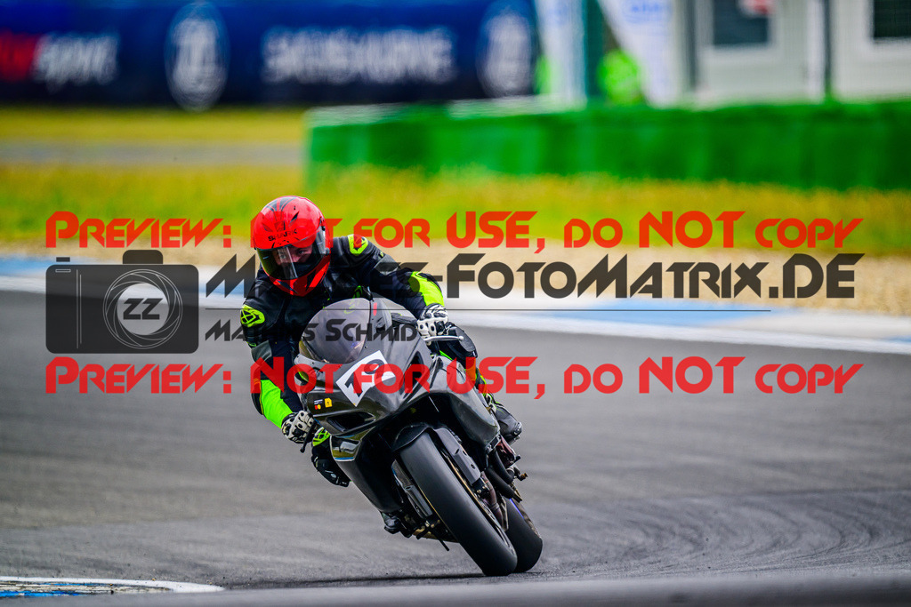 MaZZes_FotoMatrix_240614_6007705_7890 | GELB