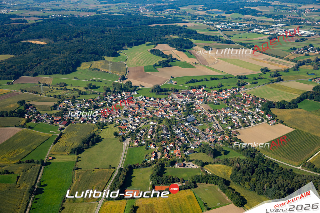 Die Luftaufnahme Klingen - Aichach wurde 2021 mittels Flugzeug (keine Drohne) erstellt. Hohe Auflösung -für große Poster und Wandbilder geeignet!