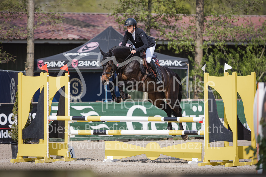 220426_Mühlen_SprPfA2-206 | Late Entry Mühlen
26.04.2022
02 Springpferde-A** 4-6j