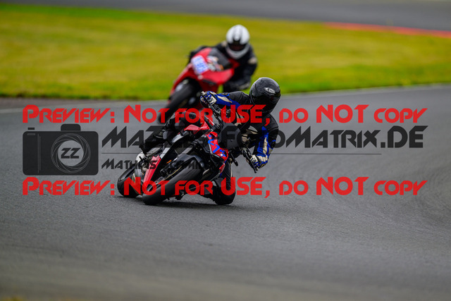 MaZZes_FotoMatrix_240724_6007705_7610 | BLAU