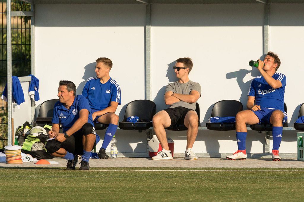 SG Morshausen - FC Karbach | Sportfotografie Hermann-Josef Stoffel - Realisiert mit Pictrs.com