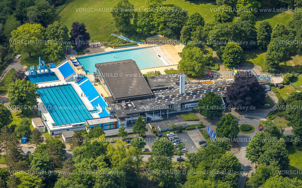 Velbert250600940Neviges |  Luftbild, Panoramabad Velbert-Neviges Freibad und Hallenbad, Neviges, Velbert, Ruhrgebiet, Nordrhein-Westfalen, Deutschland