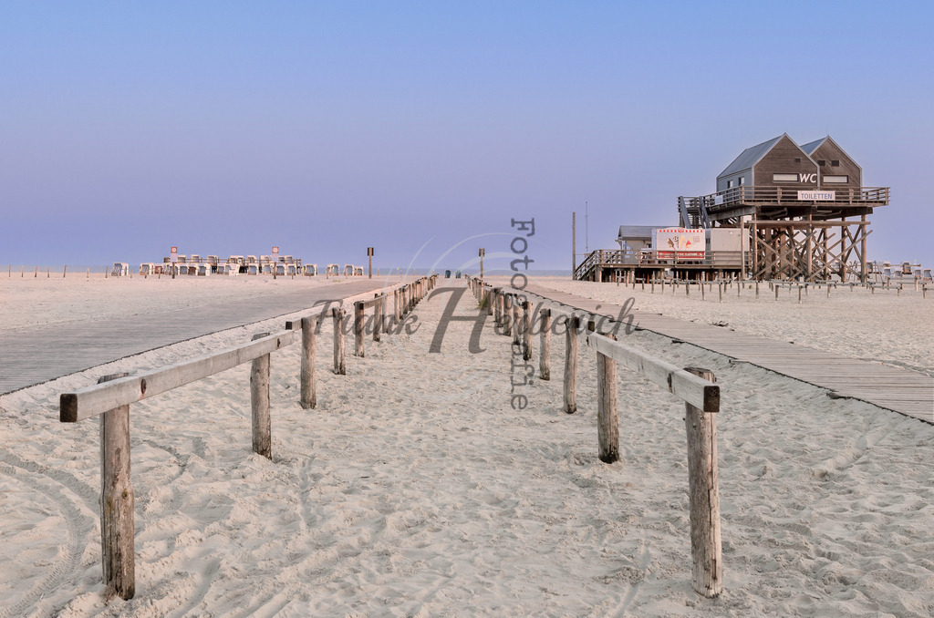 _X0A1524 | Frank Herberich Fotografie, Frank Herberich, Fotografie, Hochzeit, Portrait, St. Peter Ording, Ording, Westerhever, Nordsee, Frank Fotografie, Hardheim,  Odenwald,Walldürn, Band,Eventfotografie - Realisiert mit Pictrs.com