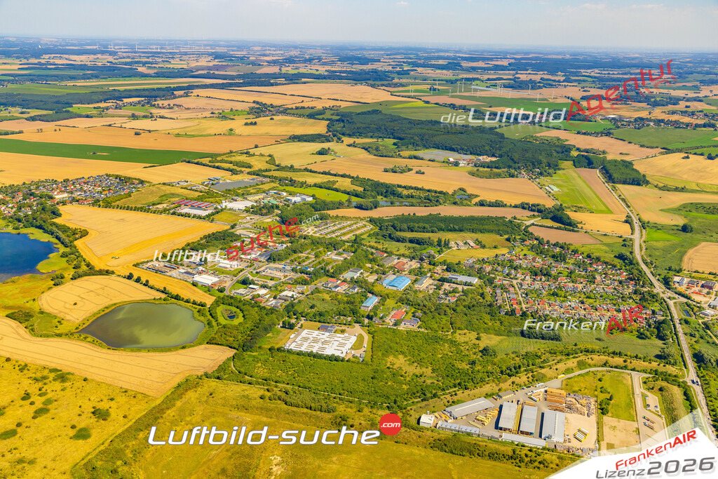 Luftaufnahme der Stadt Wismar - Die Luftaufnahme wurde 2025 vom UL-Flugzeug heraus erstellt ( keine Drohne ) - Hochauflösende Luftaufnahme - für professionelle Ausdrucke geeignet. Die Geschenkidee !Hier alle&nbsp;Infos zur Lizenzierung der LuftaufnahmeWir fliegen auch dieses Jahr wieder in Ihre Region um Luftbilder zu erstellen.- Luftbild anfragen