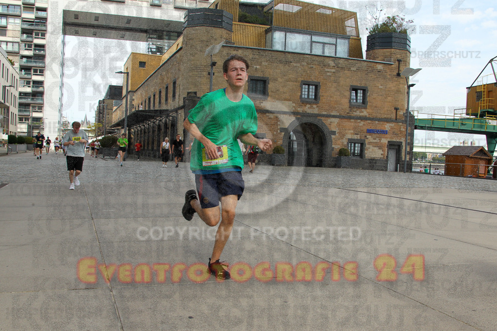 250920_1328_EV4_5723 | Sportfotografie im Rhein-Sieg Kreis, Köln, Bonn, NRW, Rheinland Pfalz, Hessen, etc. Unser Tätigkeitsfeld umfasst den Laufsport vom Volkslauf über den Marathon, Duathlon, Triathon bis zum Ultralauf wie Kölnpfad Ultra oder Schindertrail.