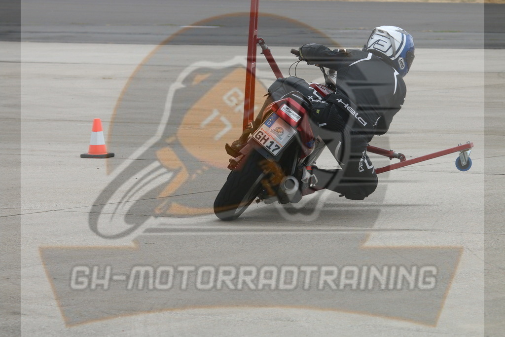 IMG_3330 | gh-motorradtraining-foto.de - Realisiert mit Pictrs.com