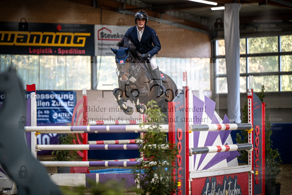 DOS_2927 | Entdecke hochwertige Reitturnierfotos von Foto Oger. Professionell, emotional und authentisch – jetzt Lieblingsmomente im Shop bestellen. - Realisiert mit Pictrs.com