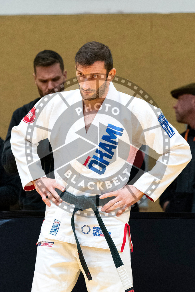 20231118PBB10217 | Fighters compete during the AJP Tour 600 Frankfurt Championship in Frankfurt/Main, Germany, on November 18, 2023.