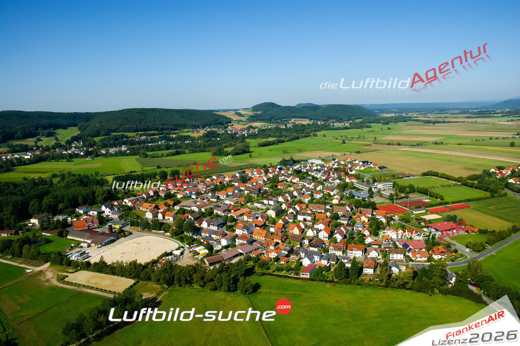 Die Luftaufnahme der Stadt Mitwitz wurde vom UL-Flugzeug heraus erstellt ( keine Drohne )- hohe Auflösung für beste Qualität