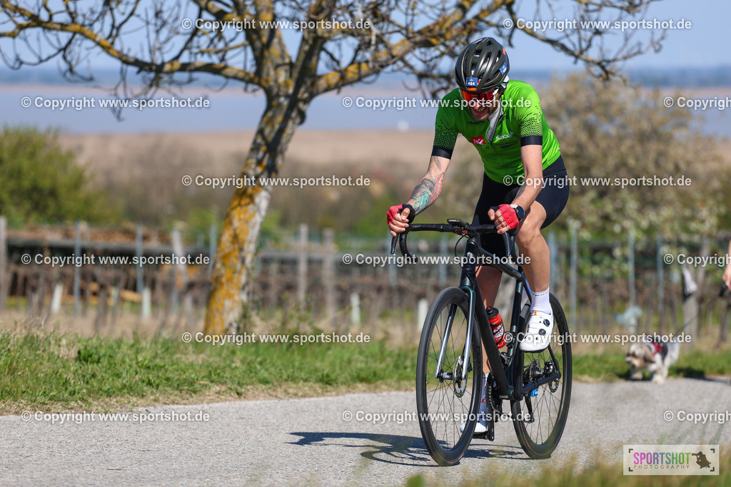 Neusiedlersee Radmarathon 2026 | @sportshot_your_pictrs #yourpictures#roadtowm2029 #nrm #neusiedlerseeradmarathon #neusiedlersee #neusiedlerseetourismus #burgenland #mörbisch #nrm26 #burgenlandtourismus #voglundco #poweredbyburgenlandtourismus #radsport #rad #marathon #ucigranfondo #visitburgenland #ucigranfondoworldseries