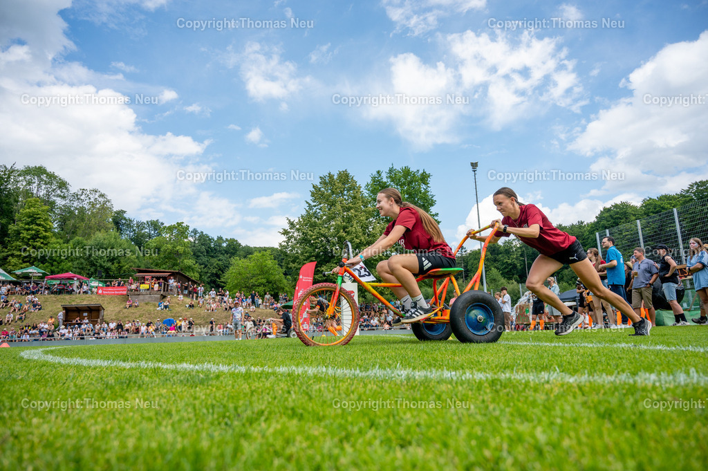 DSC_6438 | bli, Wintrerkasten ,Scheeserennen 2025, Ausscheidungsrennen zwischen zwei schnellen Scheesen, Bild: Thomas Neu