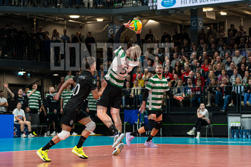 Volleyball I Herren I Saison 2025/2026 I CEV Champions League I CLVM69 I SVG Lüneburg - Sporting CP Lisboa | CONTRAST ZERØ MEDIA - Realisiert mit Pictrs.com