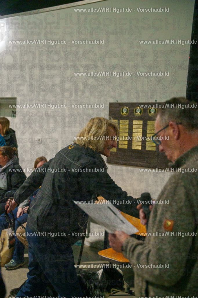 7R504875 | Professionelle Tierfotografie in Mönchengladbach von Daniel Wirth (allesWIRTHgut). Liebevolle & natürliche Bilder von Hunden & Katzen für unvergessliche Erinnerungen.