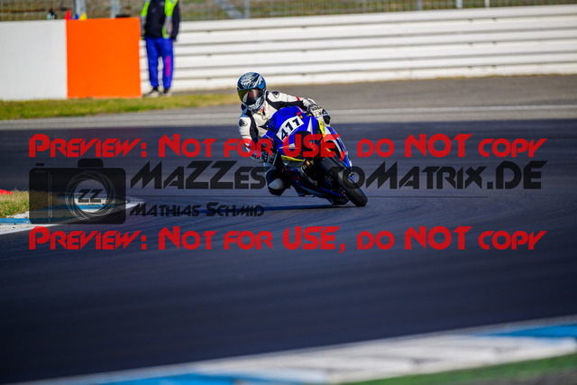 MaZZes_Fotomatrix_20250407_6007705_0694 | ROT