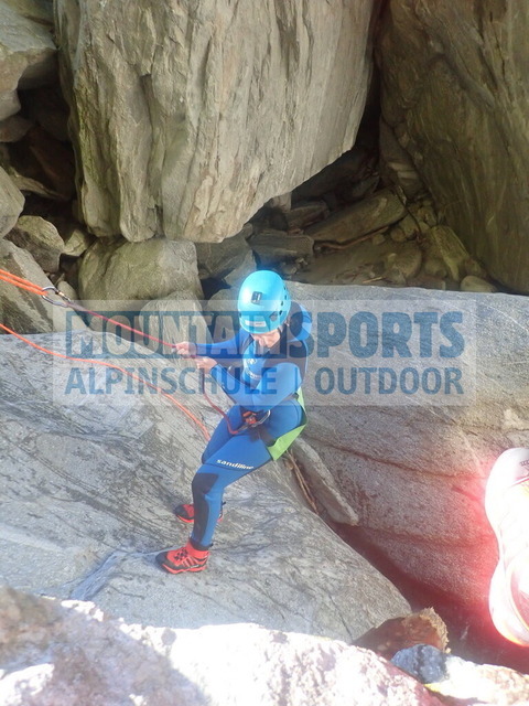 P1010091 | Bestelle die Bilder deines Berg- oder Wasser-Abenteuers mit Mountain Sports bequem von zu Hause aus direkt über unseren Online Fotoshop von pictrs.com. - Realisiert mit Pictrs.com