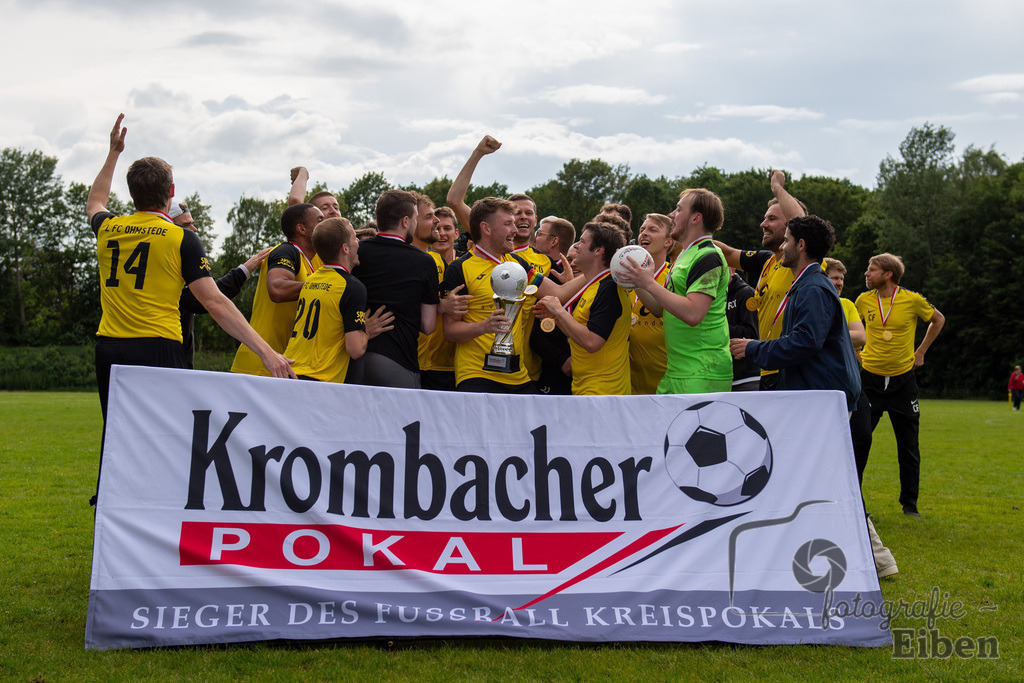 1. FC Ohmstede-SVE Wiefelstede | Herren Kreispokalfinale Jade-Weser-Hunte; 1.FC Ohmestede (gelb) - SVE Wiefelstede (weiß) am 16.06.2024; in Obenstrohe (Plaggenkrugstraße), Photo: Philip Eiben 2024 - Realisiert mit Pictrs.com