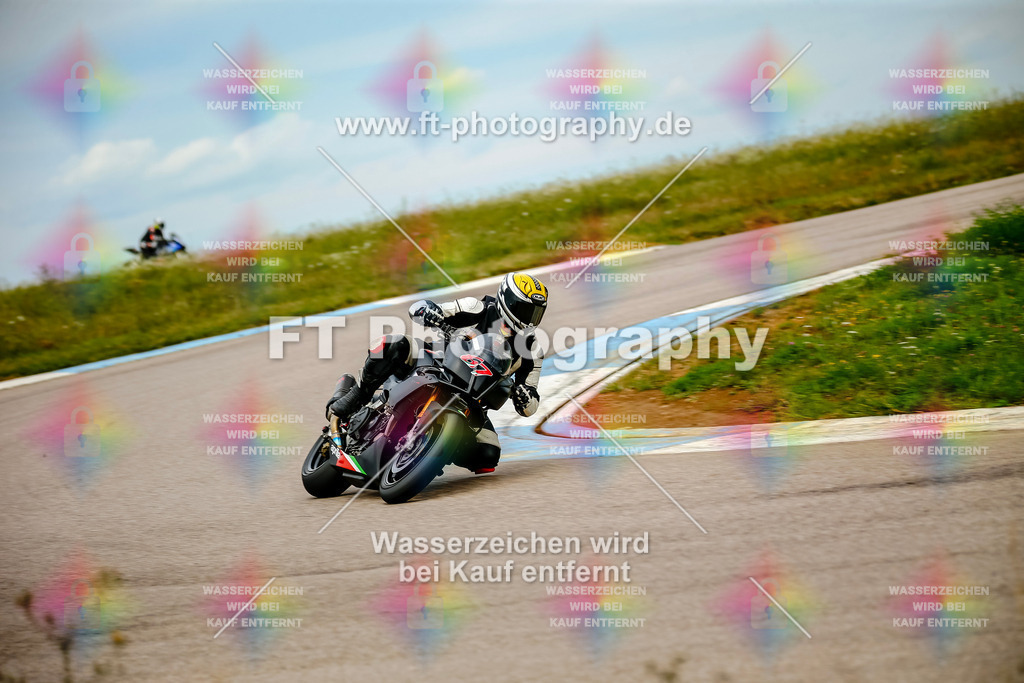 Chambley Juli-2730 | Hier findet Ihr Bilder von Touristenfahrten auf der Nürburgring Nordschleife oder von anderen Veranstaltungen die ich besucht habe. Viel Spass beim Durch Schauen 