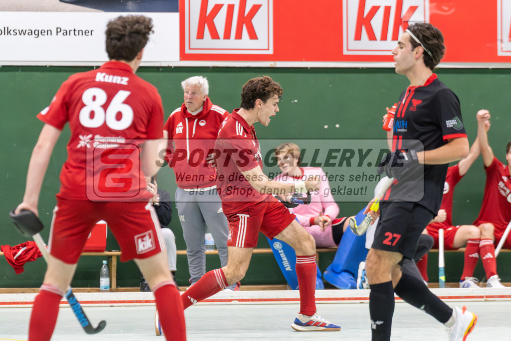 SFE_20251213_0120 | Köln, Deutschland, 13.12.2025:  Hockey 1. Bundesliga Herren Rot-Weiss - DSD Düsseldorf im KTHC Stadion Rot-Weiss Köln Tennis and Hockey Club am 13.12.2025 in Köln, Deutschland. (Foto von Fehrmann)Köln, Germany, 13.12.2025: Hockey 1. Bundesliga Herren Rot-Weiss - DSD Düsseldorf in KTHC Stadion Rot-Weiss Köln Tennis and Hockey Club at 13.12.2025 in Köln, Deutschland. (Foto from Fehrmann)