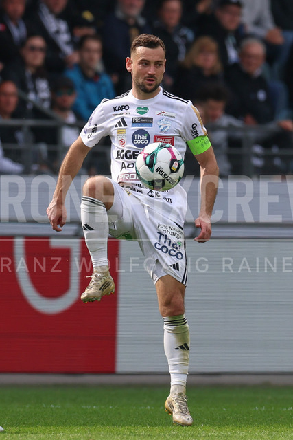 SK Puntigamer Sturm Graz vs TSV Egger Glas Hartberg – Championship Group    | Graz, Austria, 12.Apr.26 - SOCCER - ADMIRAL Bundesliga, SK Puntigamer Sturm Graz vs TSV Egger Glas Hartberg. The image shows Juergen Heil (Hartberg).    
