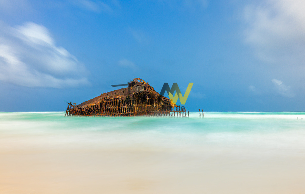 Schiffswrack Cabo Santa Maria am Strand von Boa Vista,Meer | Das Schiffswrack auf der Insel Boa Vista - Kap Verde. Ein Besuch bei jedem Urlaub.Langzeitbelichtung. - Realisiert mit Pictrs.com