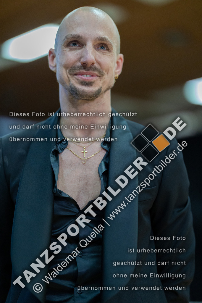 20230513-04979 | Hier finden Sie Tanz Bilder vom Latein und Standard Formationen tanzen. Sportbilder vom Tanzsport. Schöne Fotos und von Weltmeisterschaft, Europameisterschaft, Bundesliga, Regionalliga, Oberliga und Landesliga sowie von GOC Stuttgart, DanceComp, WM Bremen