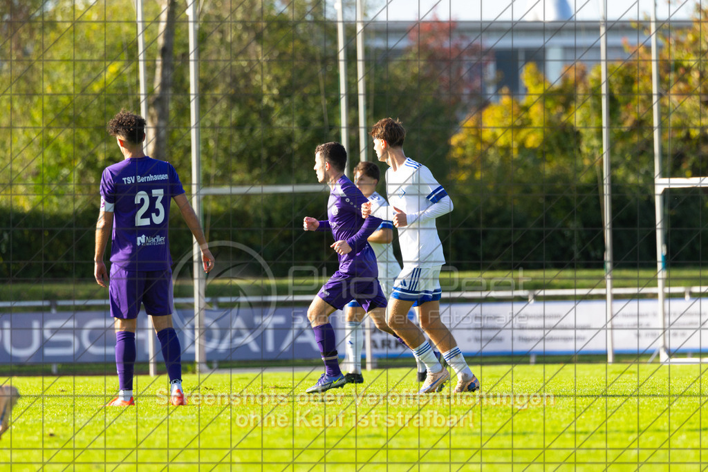 20261010_160944_0047_(c)_by_PhotoPeet | #,1.FC Eislingen (weiß) vs. TSV Bernhausen (lila), Fussball, Landesliga 2 - wfv, 11. Spieltag, Saison 2026/2027, Rasenplatz, Eichbachstation, Haldenstraße, 73054 Eislingen, 10.10.2026 - 15:30 Uhr,Foto: PhotoPeet / Sport- &amp; Eventfotografie / Peter Harich