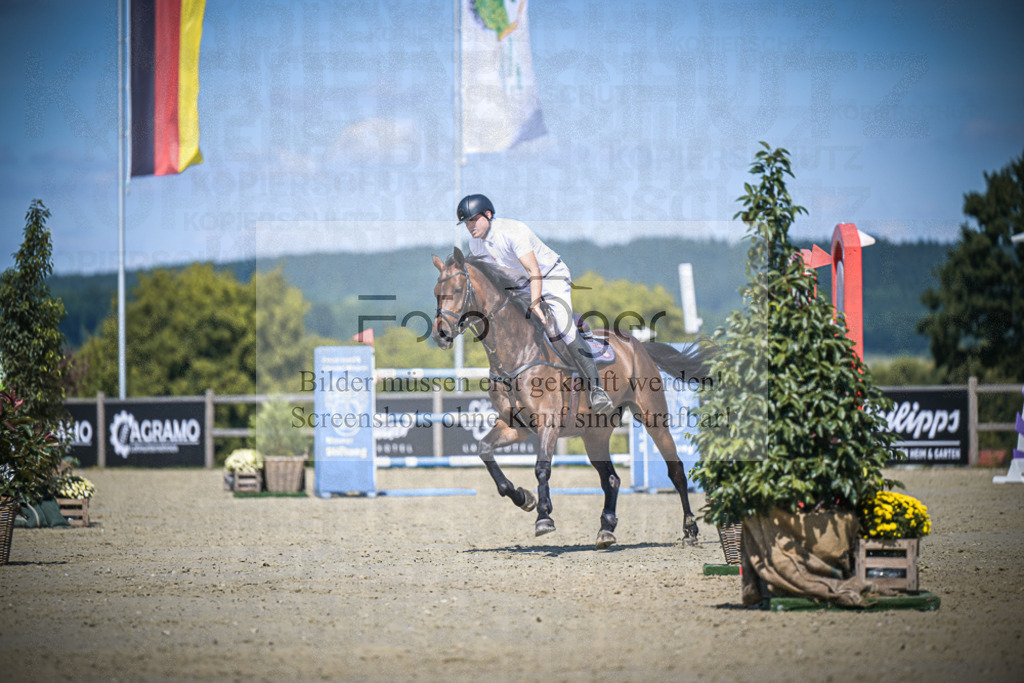 DOS_3244 | Entdecke hochwertige Reitturnierfotos von Foto Oger. Professionell, emotional und authentisch – jetzt Lieblingsmomente im Shop bestellen.Deutschlandweite Turnierfotografie. - Realisiert mit Pictrs.com